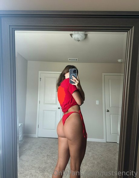 Photo nue de fuite OnlyFans de Sen City