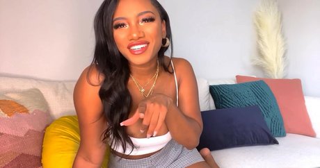Photo nue de fuite OnlyFans de Worship India