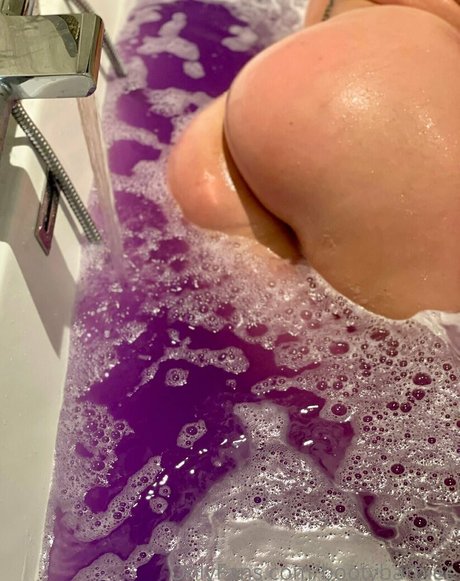 Bootybarbiee
