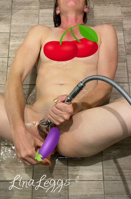 Photo nue de fuite OnlyFans de Linaleggs