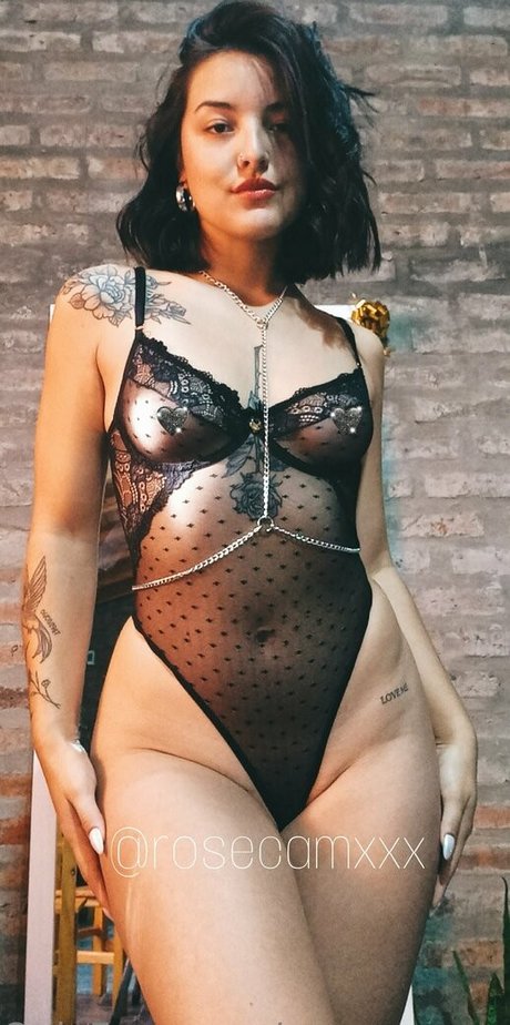 Photo nue de fuite OnlyFans de Rosecamxxx