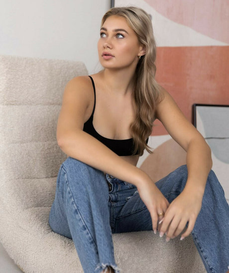 Photo nue de fuite OnlyFans de Rhiannon Higgins