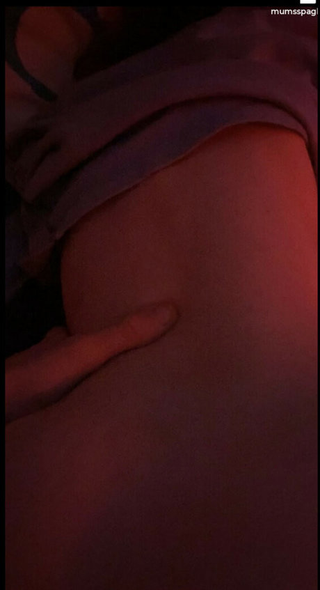 Photo nue de fuite OnlyFans de Mumsspaghettiz
