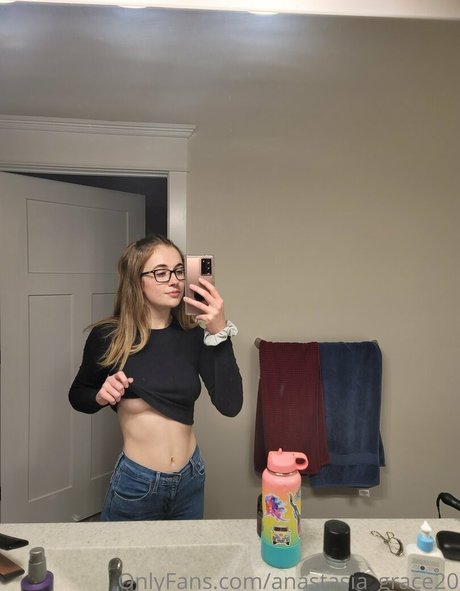Photo nue de fuite OnlyFans de Anastasiagrace20