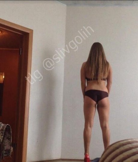 Photo nue de fuite OnlyFans de Mila Saifutdinova