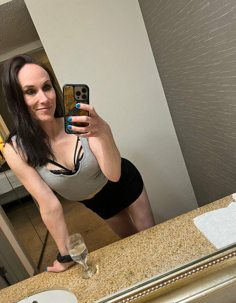 Photo nue de fuite OnlyFans de Kalimarana