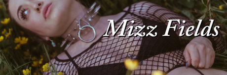 Photo nue de fuite OnlyFans de Mizzfieldsnoppv
