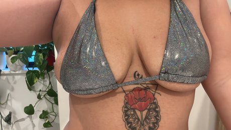 Photo nue de fuite OnlyFans de Maddy