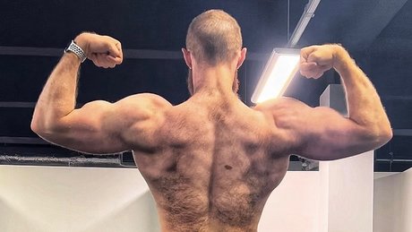 Photo nue de fuite OnlyFans de Musclebullpup