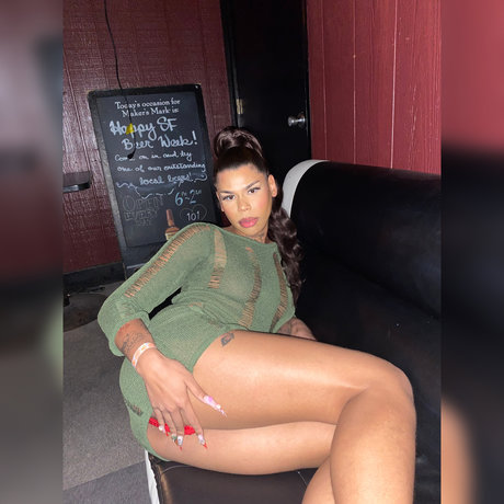 Photo nue de fuite OnlyFans de Icy  Goathroat 