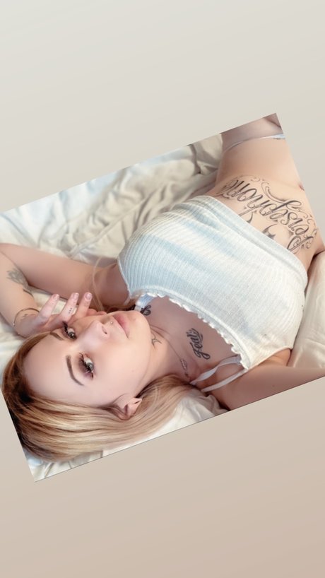 Photo nue de fuite OnlyFans de Mina