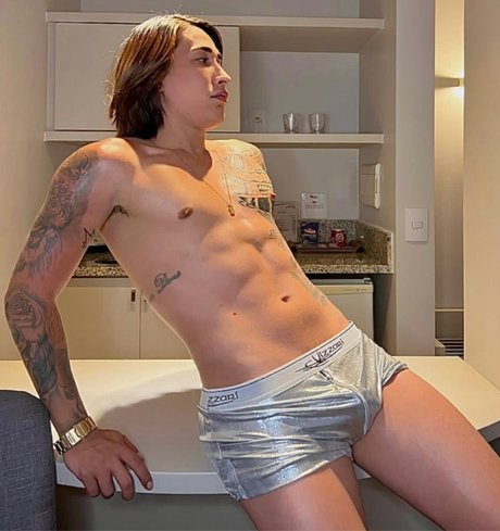 Photo nue de fuite OnlyFans de Matheus Henrique