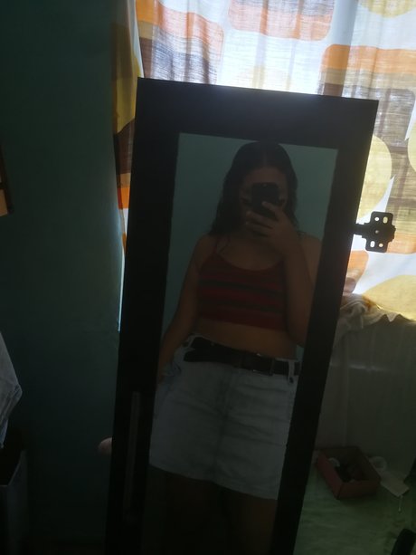 Photo nue de fuite OnlyFans de Kenia Morales