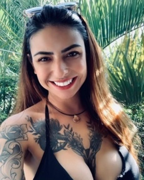 Photo nue de fuite OnlyFans de Hrika Marques