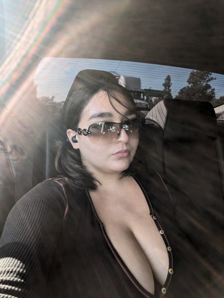 Photo nue de fuite OnlyFans de Maya Medina 