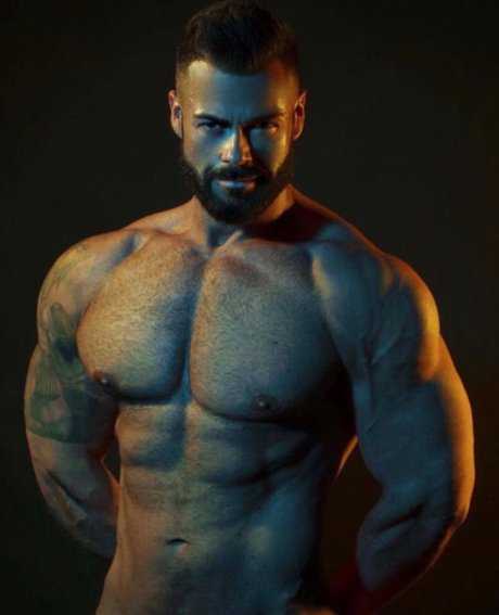 Photo nue de fuite OnlyFans de Victor Dangelo