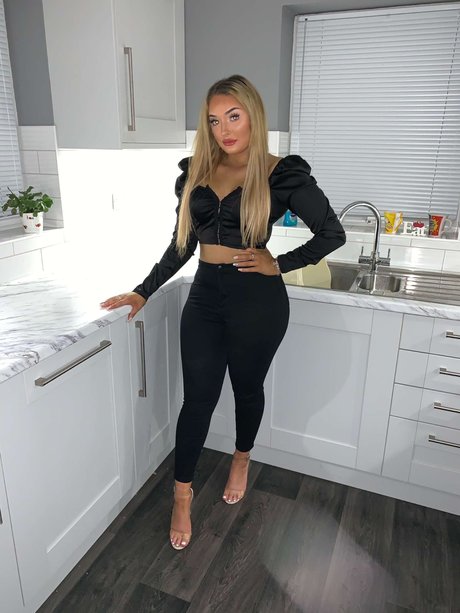 Photo nue de fuite OnlyFans de Kirsty