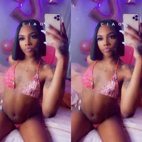 Photo nue de fuite OnlyFans de Kenzie Baddie