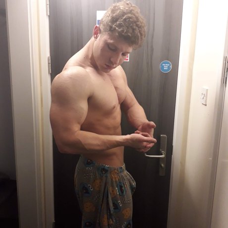 Photo nue de fuite OnlyFans de Ken Boy