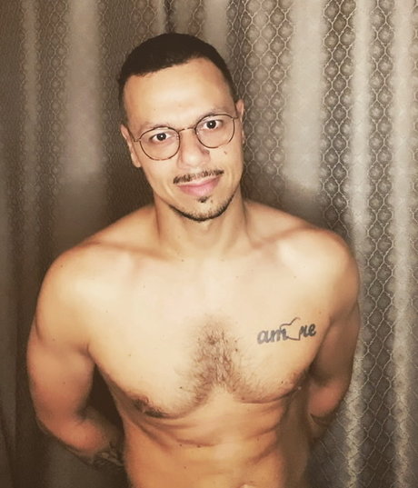 Photo nue de fuite OnlyFans de Mrg