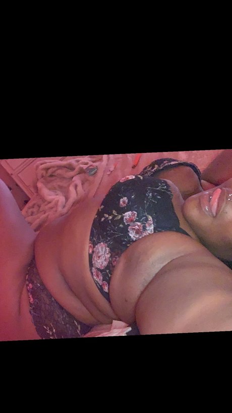 Photo nue de fuite OnlyFans de Shakia Snow