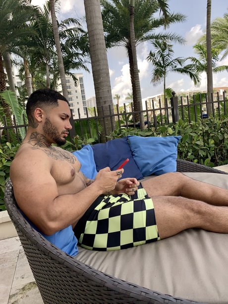 Photo nue de fuite OnlyFans de Itslouisrosa