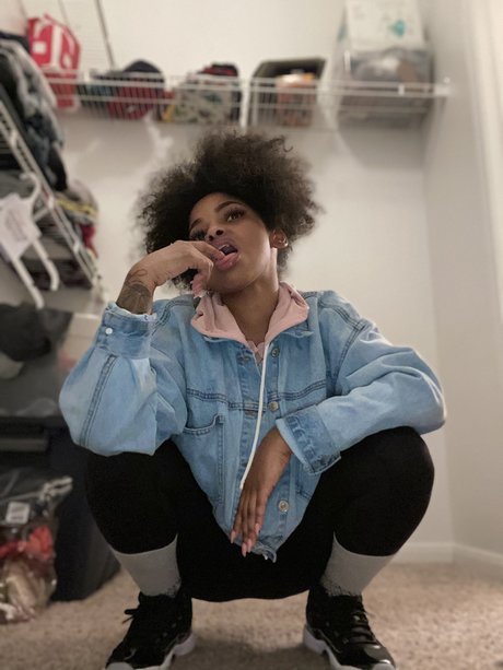 Photo nue de fuite OnlyFans de Pooh