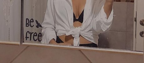 Photo nue de fuite OnlyFans de Hanna