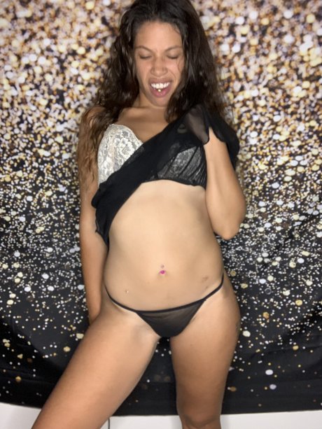 Photo nue de fuite OnlyFans de Beauty And The Beast 