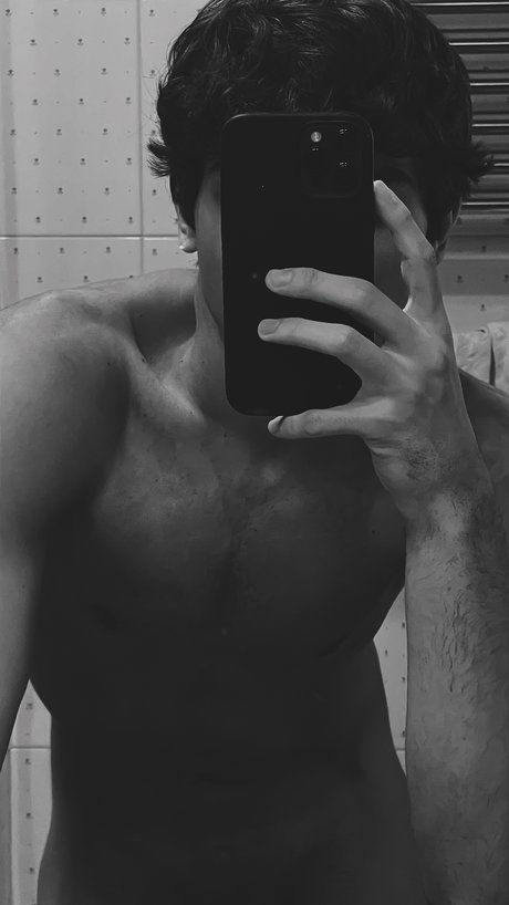 Photo nue de fuite OnlyFans de Lore