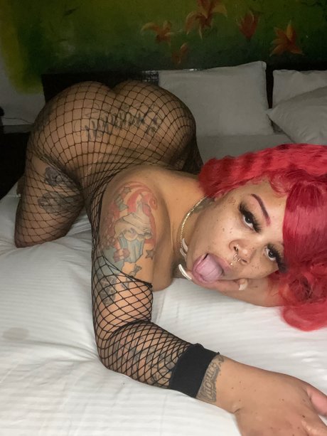 Photo nue de fuite OnlyFans de R E D 