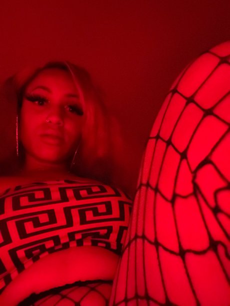 Photo nue de fuite OnlyFans de Yenna53