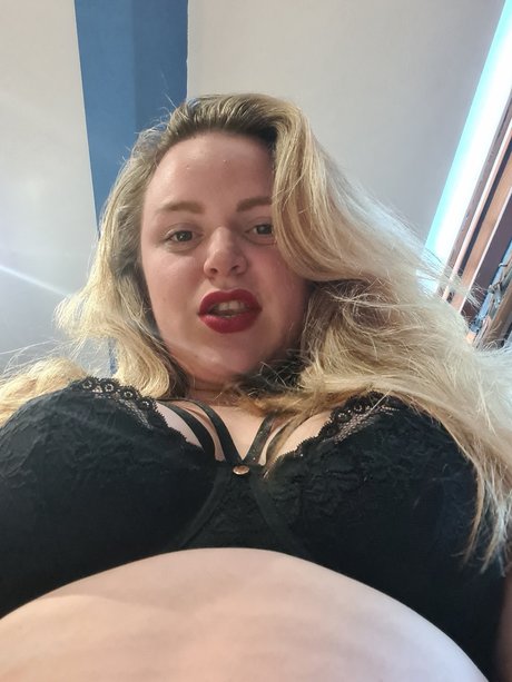 Photo nue de fuite OnlyFans de Sashsta
