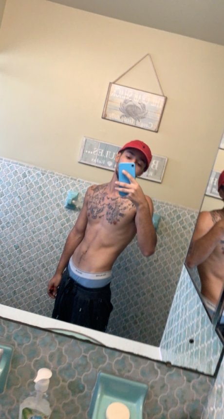 Photo nue de fuite OnlyFans de Therealog