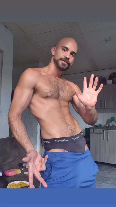 Photo nue de fuite OnlyFans de Virtualboytv