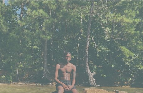 Photo nue de fuite OnlyFans de Slim Breezy