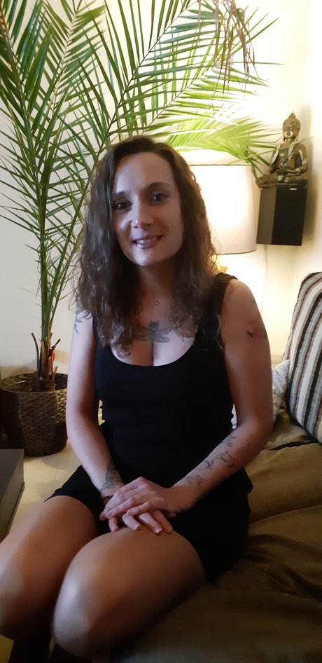 Photo nue de fuite OnlyFans de Sateene