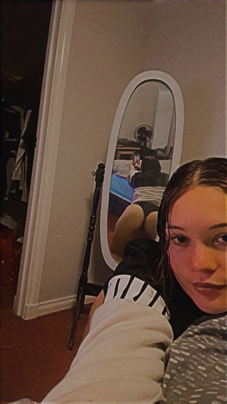 Photo nue de fuite OnlyFans de Kora Flame