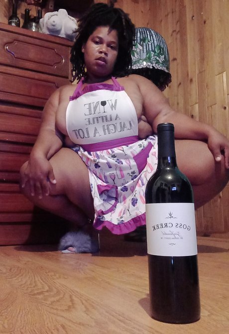 Women Weed N Wine