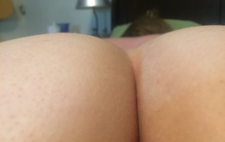 Voluptuous Viv