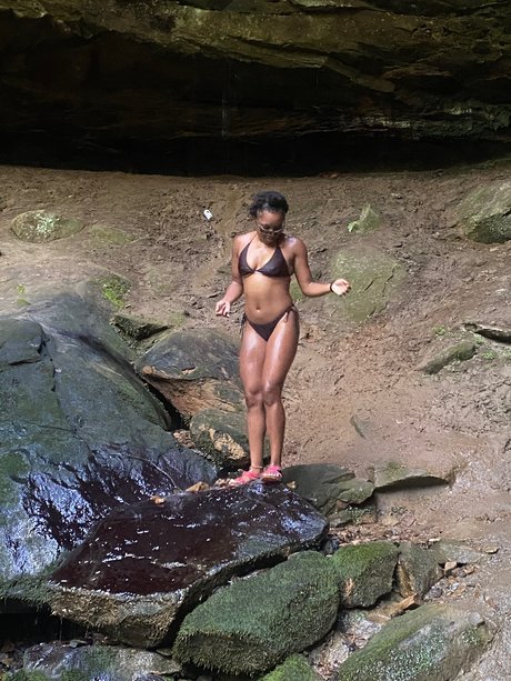 Photo nue de fuite OnlyFans de Rowdyrosie