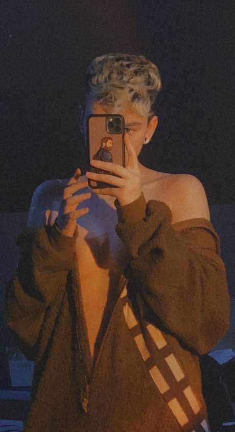Photo nue de fuite OnlyFans de Dylan