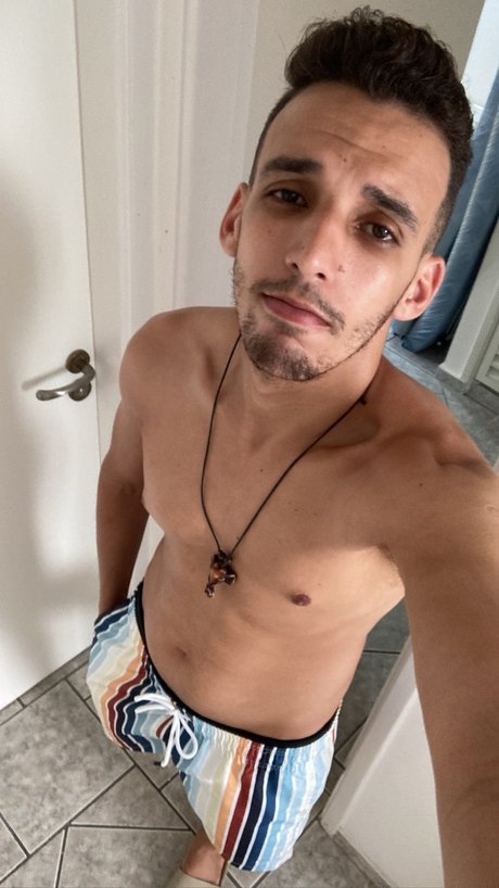 Photo nue de fuite OnlyFans de Eddy Duarte