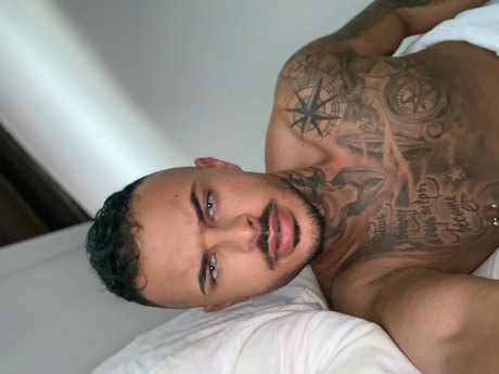 Photo nue de fuite OnlyFans de Albertoxxx