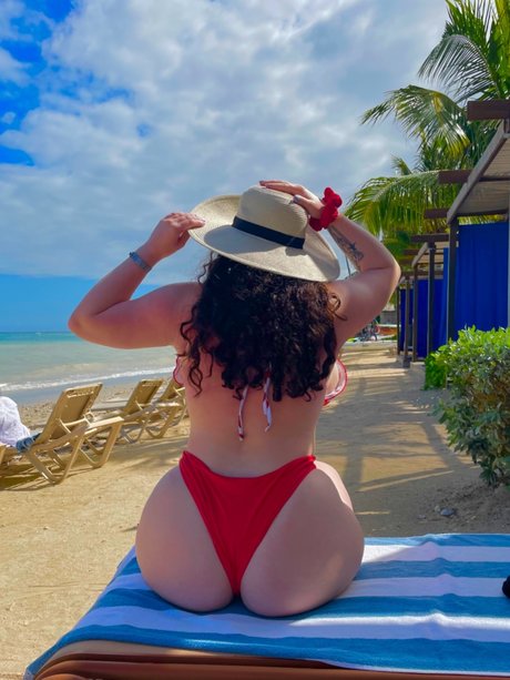 Photo nue de fuite OnlyFans de Lolo