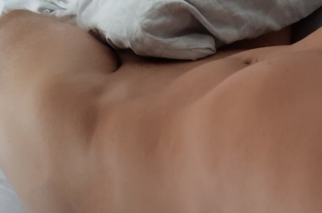 Photo nue de fuite OnlyFans de Raph Somnium 