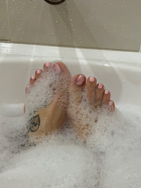 Photo nue de fuite OnlyFans de Flexiifeet