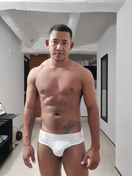 Photo nue de fuite OnlyFans de Carlos Pinto
