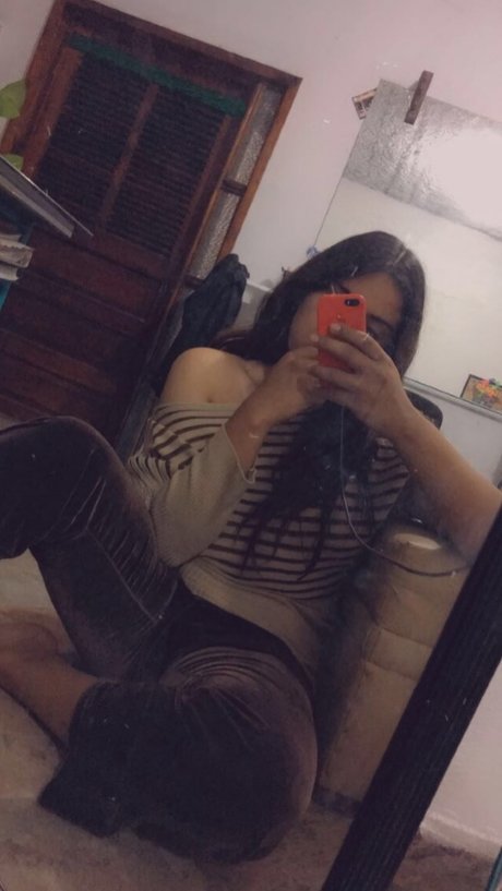 Photo nue de fuite OnlyFans de K I K A