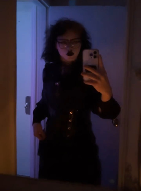 Photo nue de fuite OnlyFans de Miles Mortuary